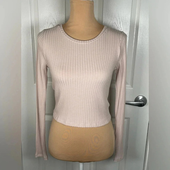 By Together A Miracle Awaits Boutique Top NWT Medium - Picture 3 of 6